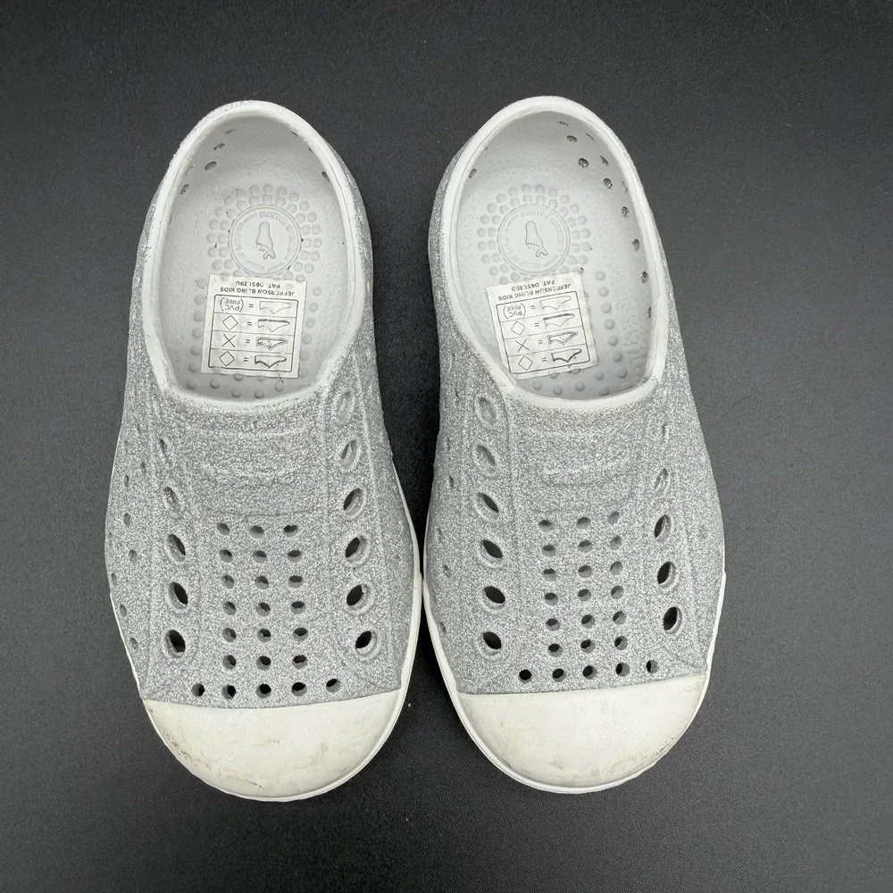 Native Jefferson Kids Red Slip-On Water Shoes Toddler C6 Silver Sparkles